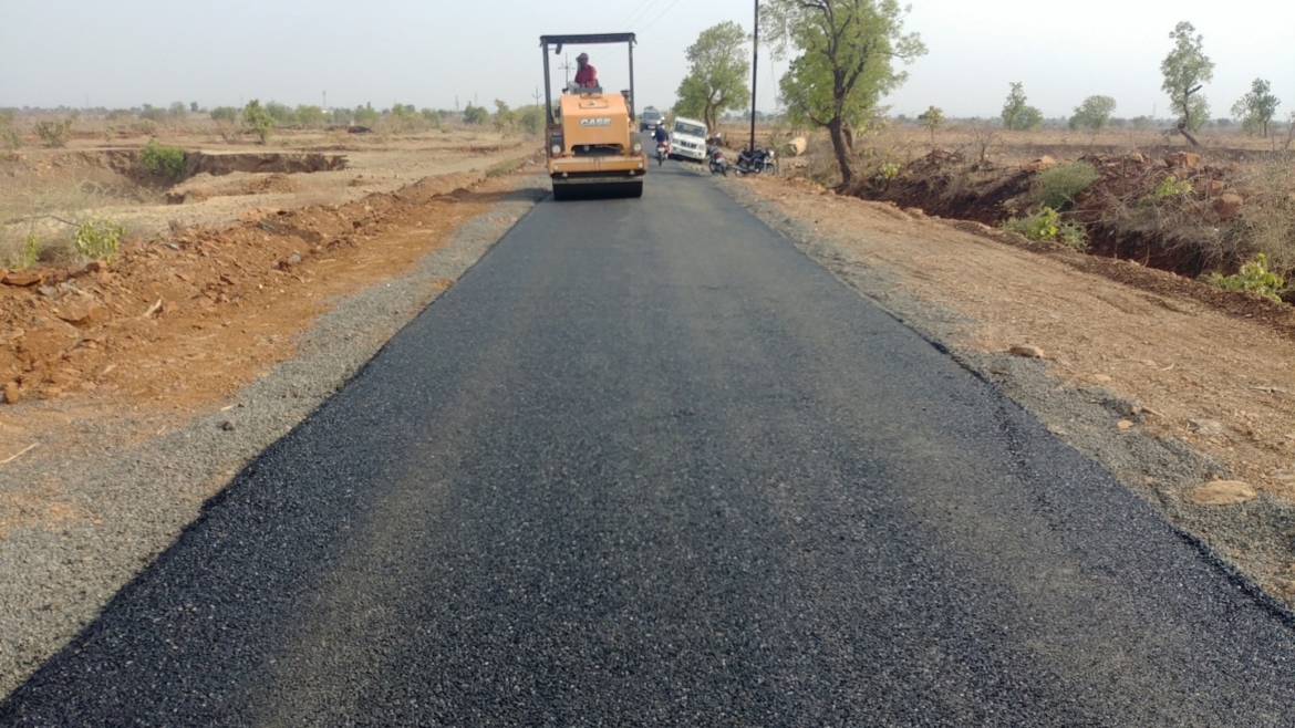 Construction and extension of existing VR From 0/000 to 9/200 Gharfal Tah. Babulgaon Dist. Yavatmal